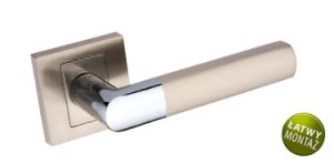 KLAMKA TORINO KTR 100 ROZETA KWADRAT SATYNA CHR.