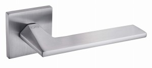 KLAMKA ARA KRA M700 ROZETA KWADRAT CHROM-MAT