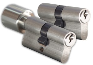 SYSTEM 1 KLUCZA 30/45 + 45/30G NIKIEL. W komplecie 3 klucze