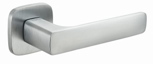 KLAMKA ASTI KSI QO M700 ROZETA KW.-OWAL CHROM-MAT